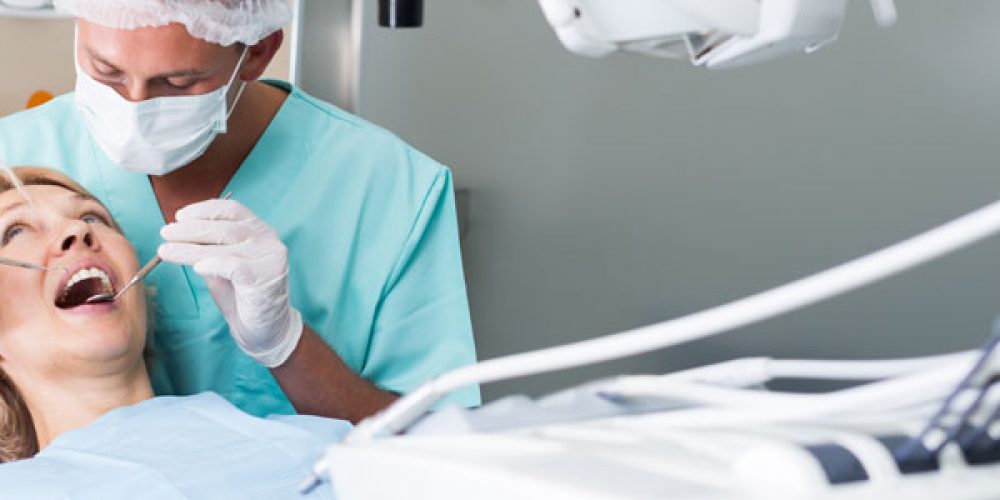 Trouver rapidement un dentiste de garde à La Rochelle